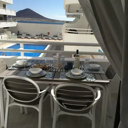 Sea And Mountain View Magallanes Апартаменты *